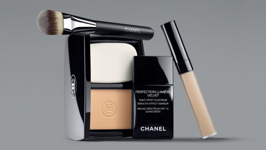 Puder Vitalumiere von Chanel