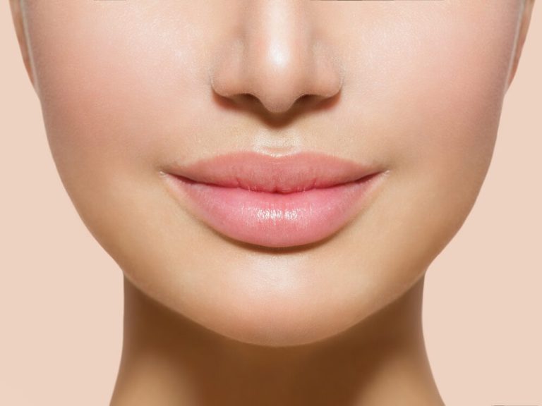 Verführerische, volle Lippen. Wie können Sie Ihre Lippen vergrößern?